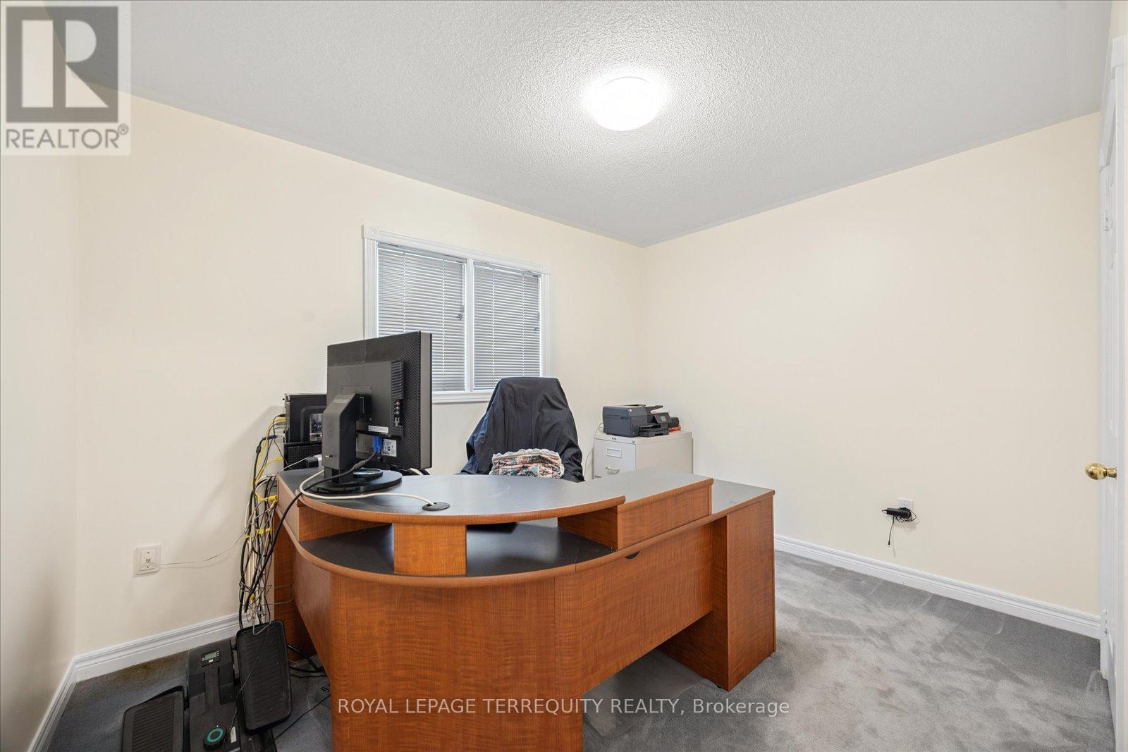 15 Waring Avenue, Whitby, Ontario  L1M 1G4 - Photo 20 - E12405894