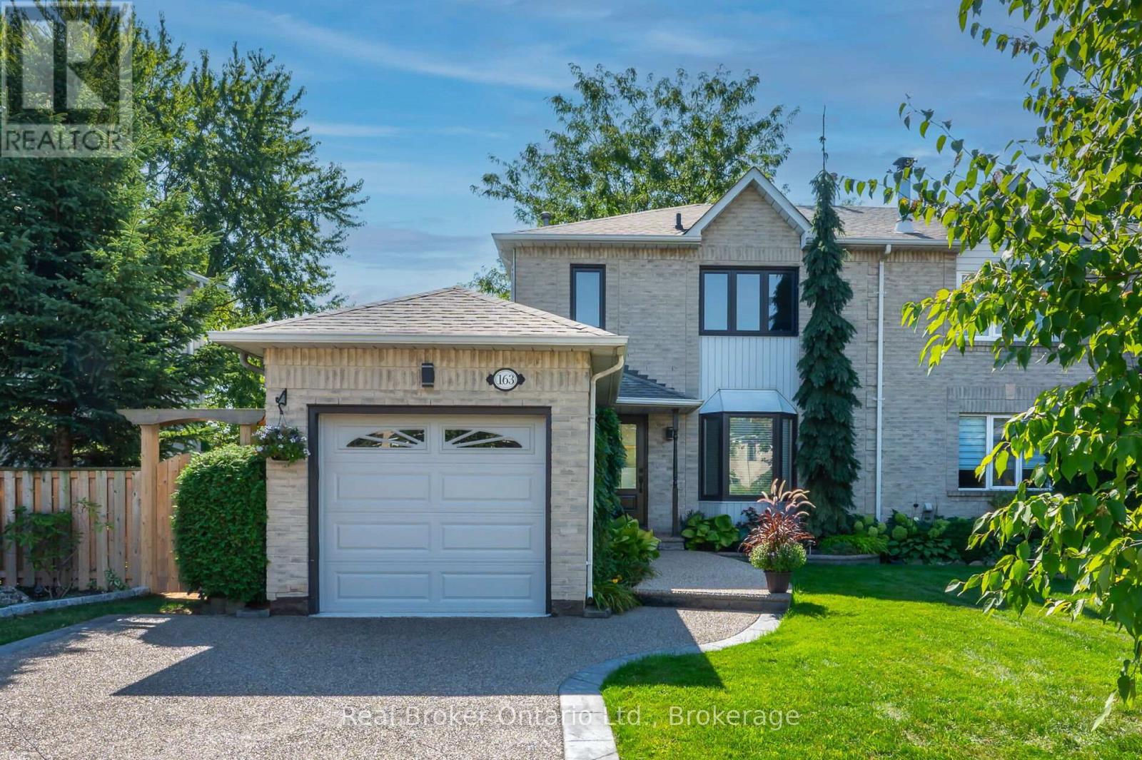 163 ROSS LANE, Oakville, Ontario