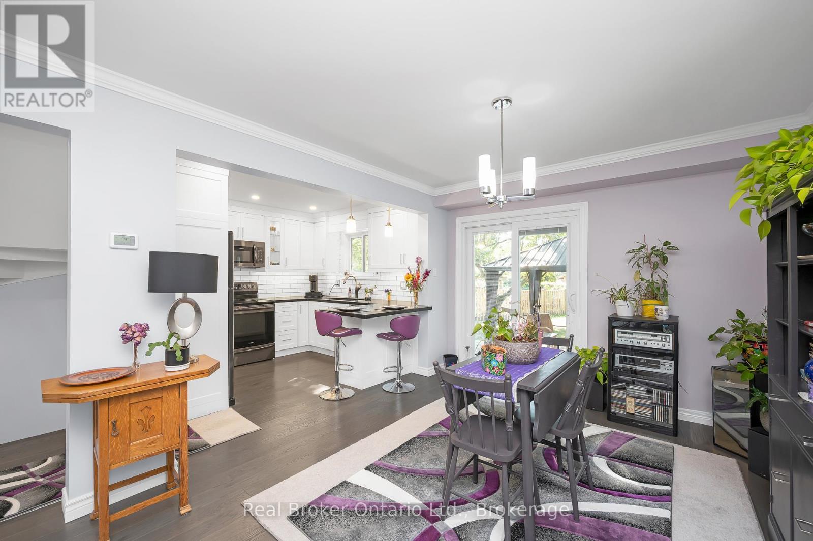 163 Ross Lane, Oakville, Ontario  L6H 5K3 - Photo 10 - W12406013