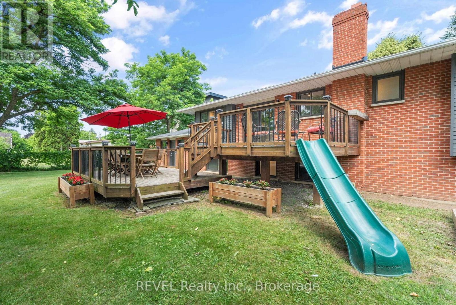 733 Line 1 Road, Niagara-On-The-Lake, Ontario  L0S 1T0 - Photo 35 - X12405968