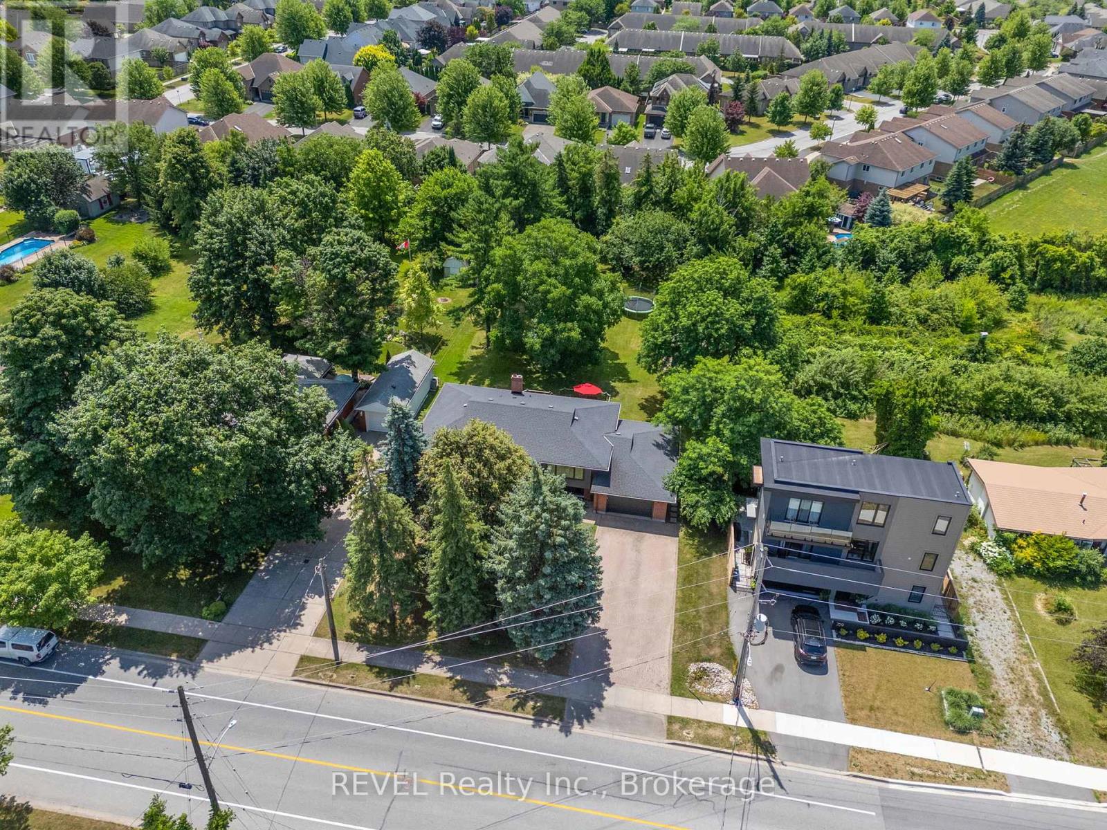 733 Line 1 Road, Niagara-On-The-Lake, Ontario  L0S 1T0 - Photo 48 - X12405968