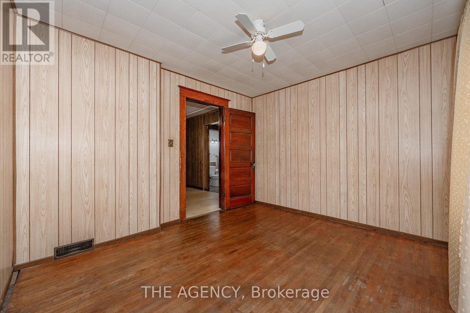 217 Mitchell Street, Port Colborne, Ontario  L3K 1Y4 - Photo 16 - X12405984