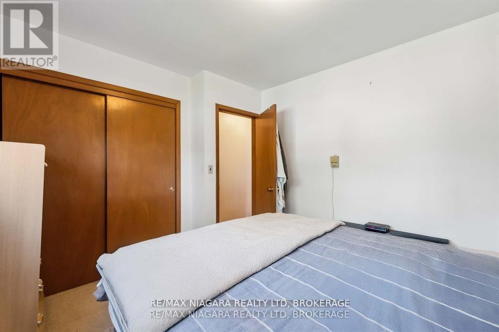 6579 Crawford Street, Niagara Falls, Ontario  L2E 5Z3 - Photo 16 - X12405994