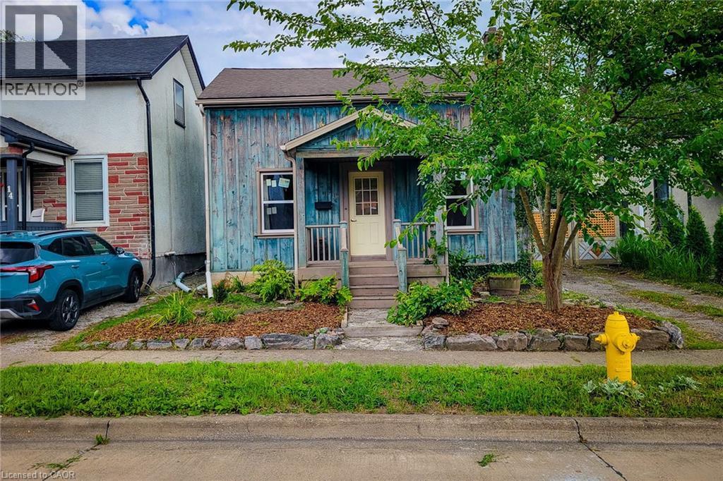 16 Welland Street S, Thorold, Ontario  L2V 2B4 - Photo 1 - 40770089