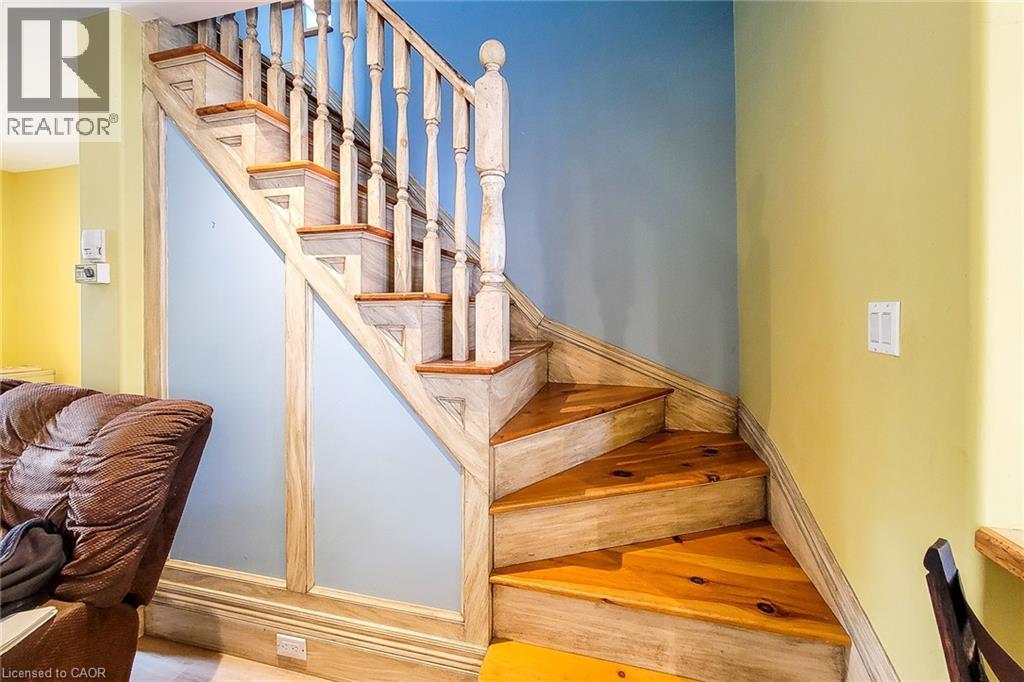 16 Welland Street S, Thorold, Ontario  L2V 2B4 - Photo 31 - 40770089