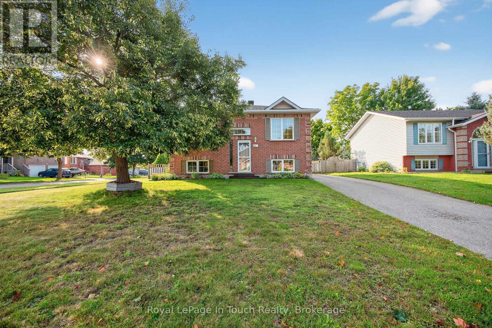640 WAYNE CRESCENT, Midland, Ontario