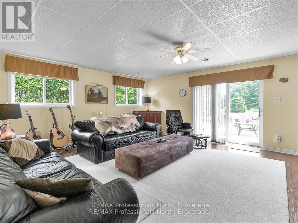 1287 Golden Beach Road, Bracebridge, Ontario  P1L 1C5 - Photo 25 - X12272935