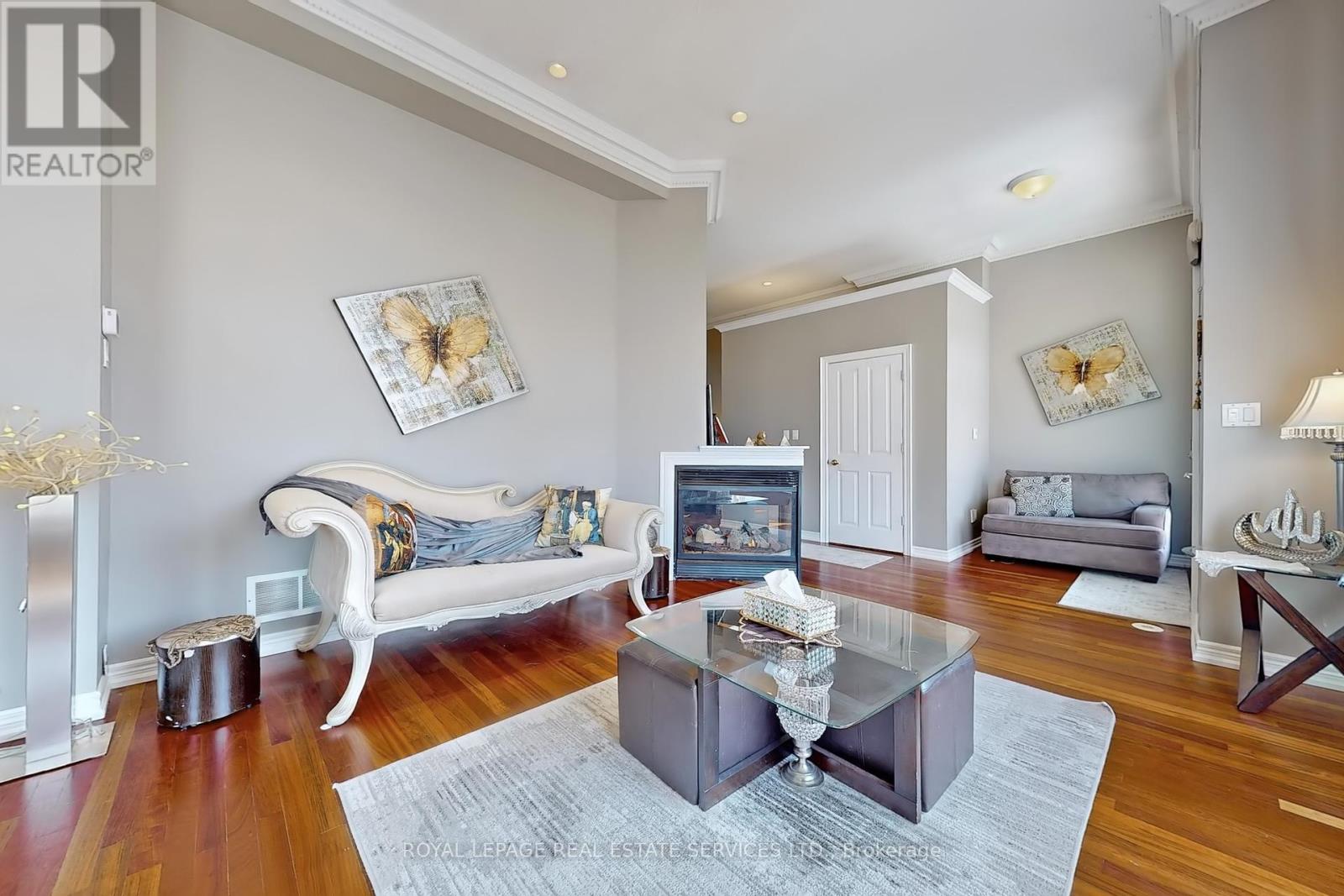 5861 Tenth Line W, Mississauga, Ontario  L5M 6V4 - Photo 3 - W12405873