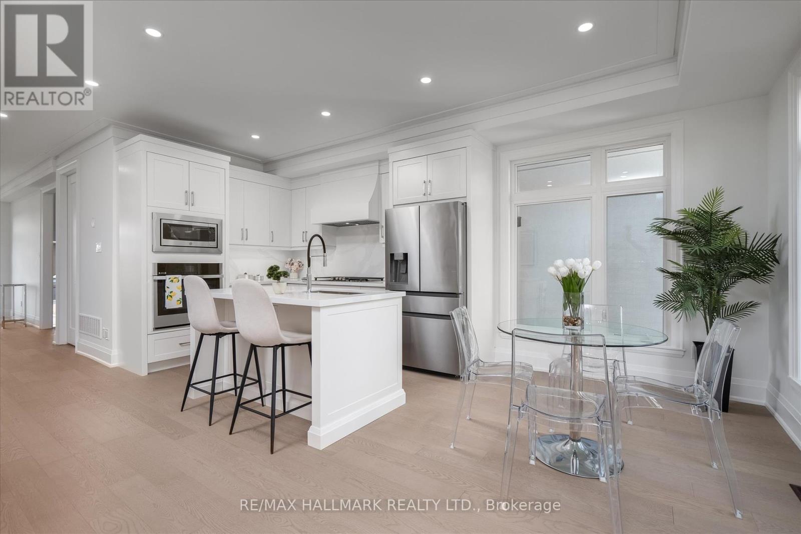 31 St.gaspar's Court, Toronto, Ontario  M9L 2J7 - Photo 14 - W12405878
