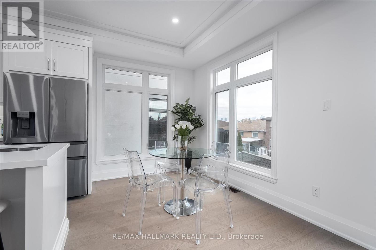 31 St.gaspar's Court, Toronto, Ontario  M9L 2J7 - Photo 19 - W12405878