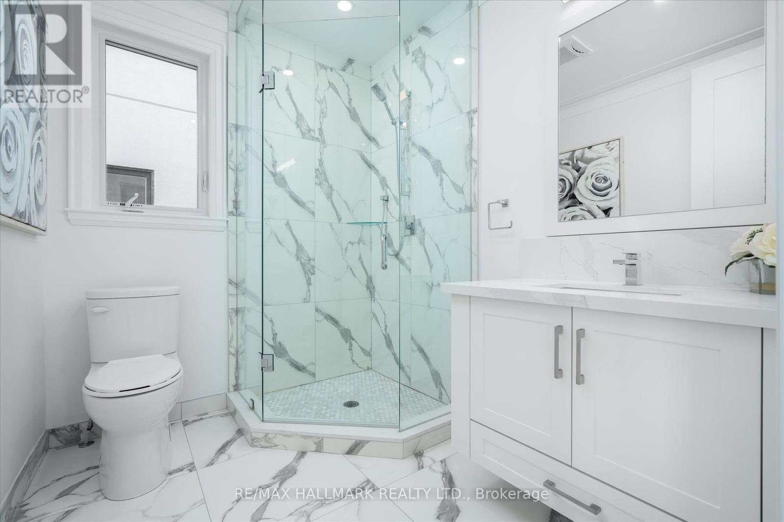 31 St.gaspar's Court, Toronto, Ontario  M9L 2J7 - Photo 25 - W12405878