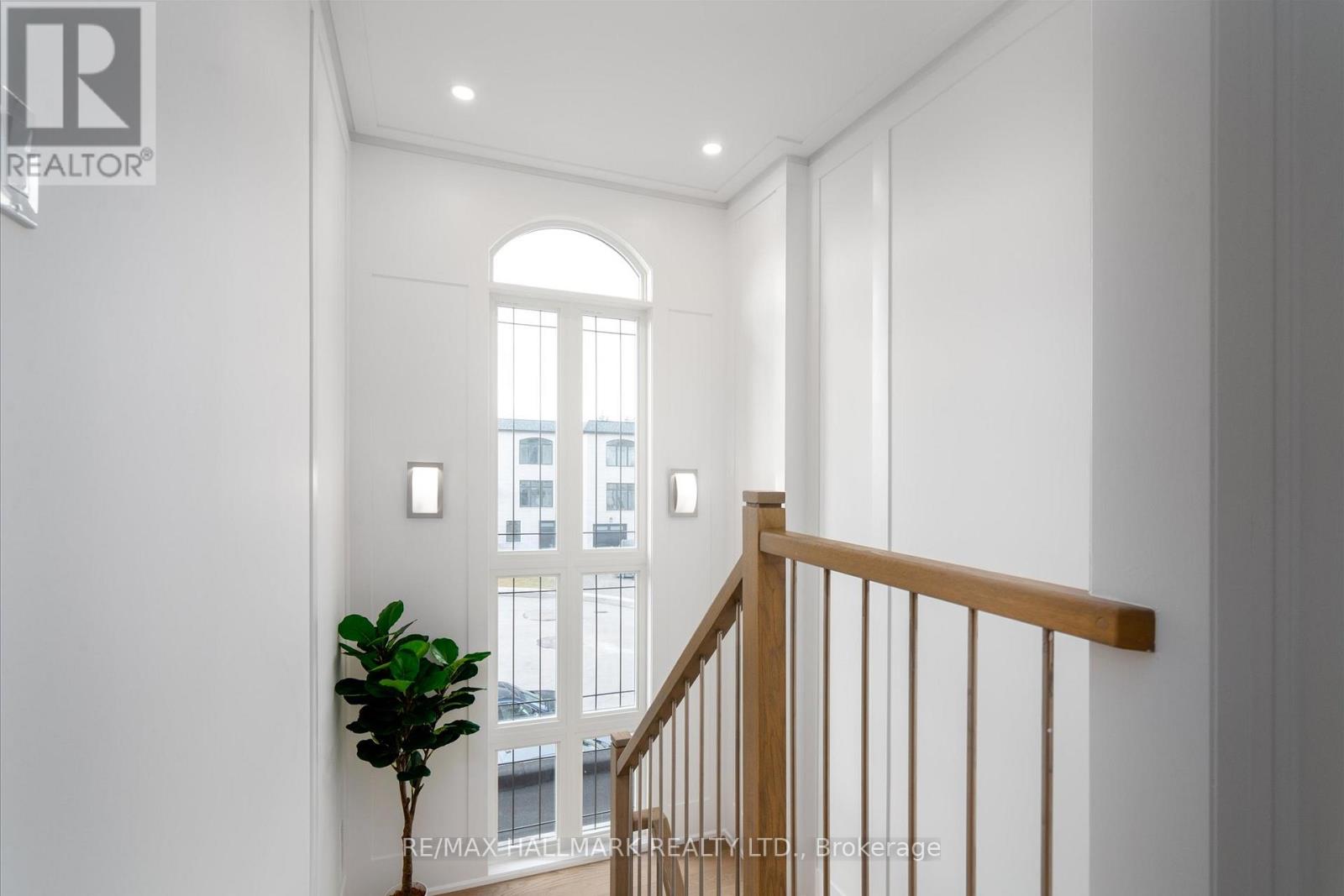 31 St.gaspar's Court, Toronto, Ontario  M9L 2J7 - Photo 26 - W12405878