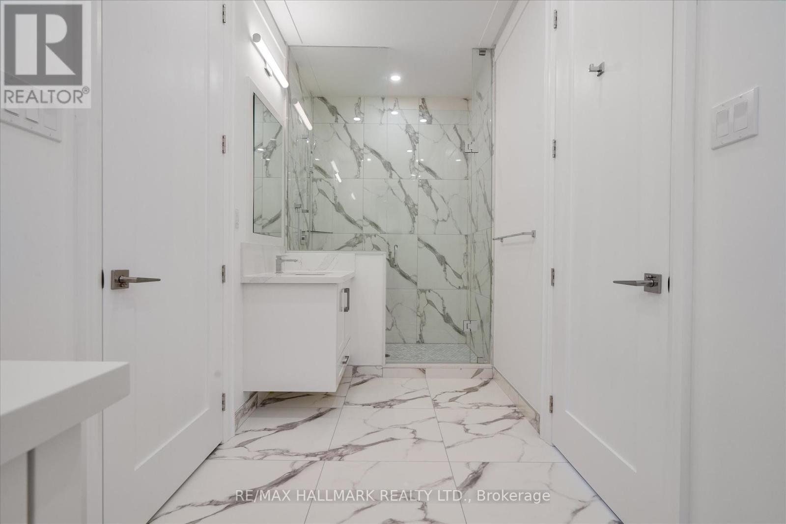 31 St.gaspar's Court, Toronto, Ontario  M9L 2J7 - Photo 36 - W12405878