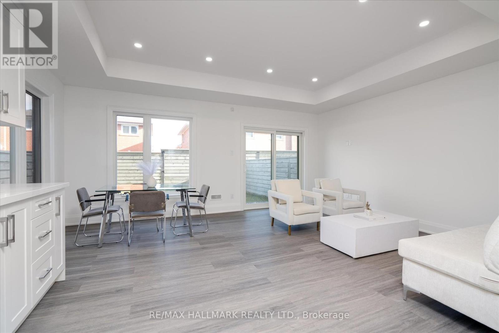 31 St.gaspar's Court, Toronto, Ontario  M9L 2J7 - Photo 40 - W12405878