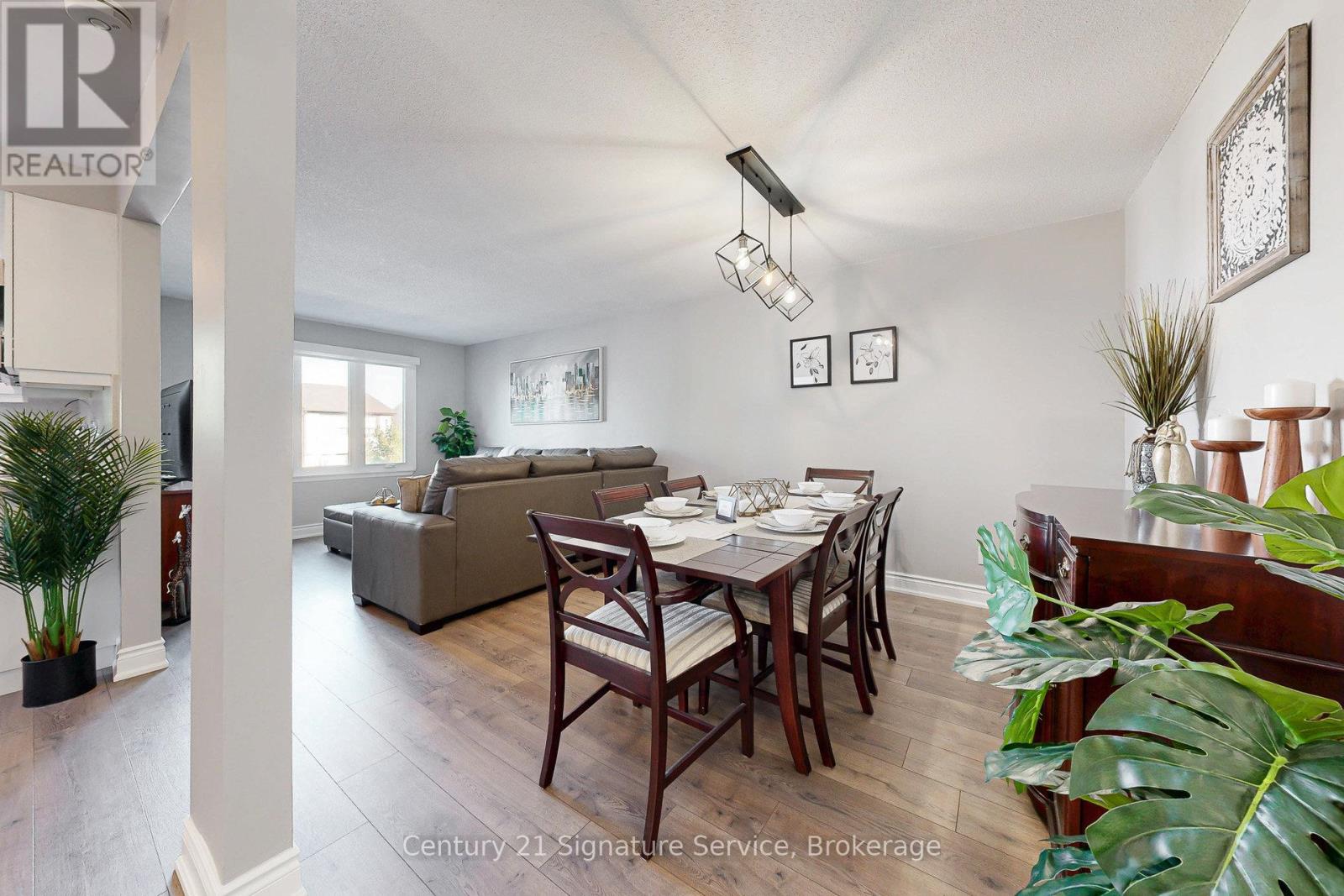 3 Majestic Crescent, Brampton, Ontario  L6S 3N1 - Photo 6 - W12405911