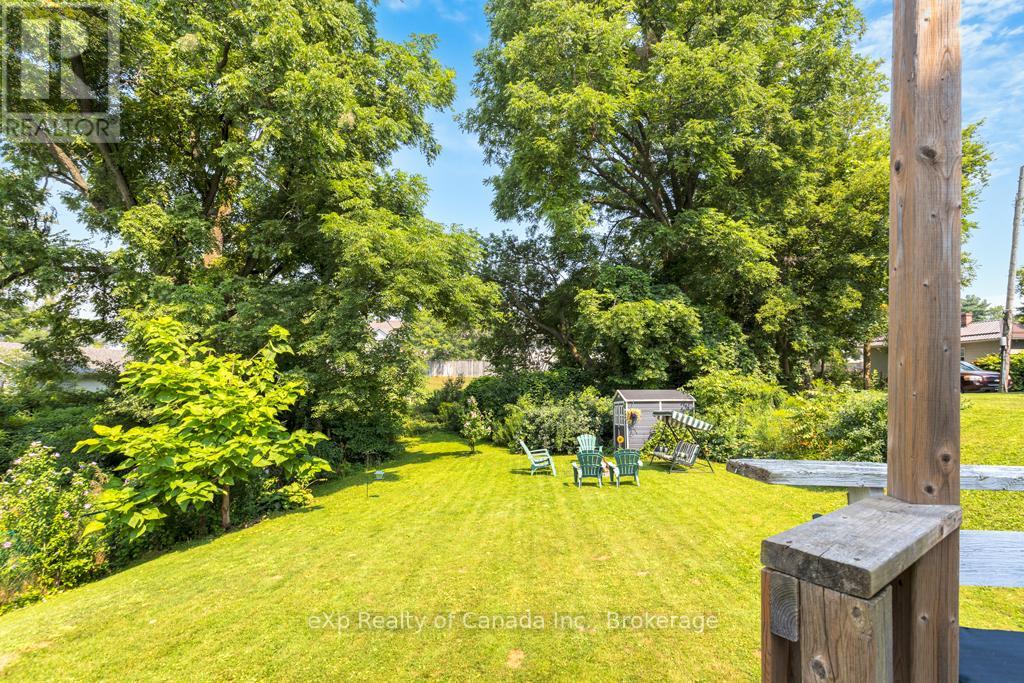 9 Oakwood Avenue, Norfolk, Ontario  N3Y 1H4 - Photo 11 - X12406098