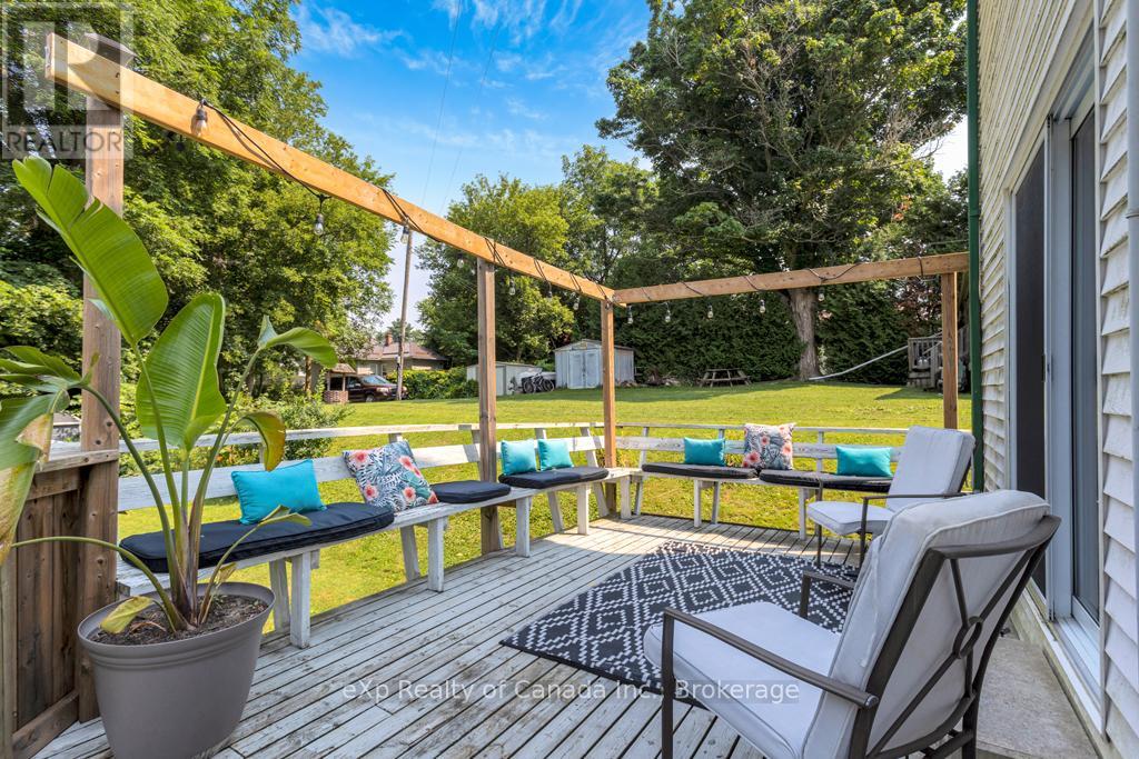 9 Oakwood Avenue, Norfolk, Ontario  N3Y 1H4 - Photo 14 - X12406098