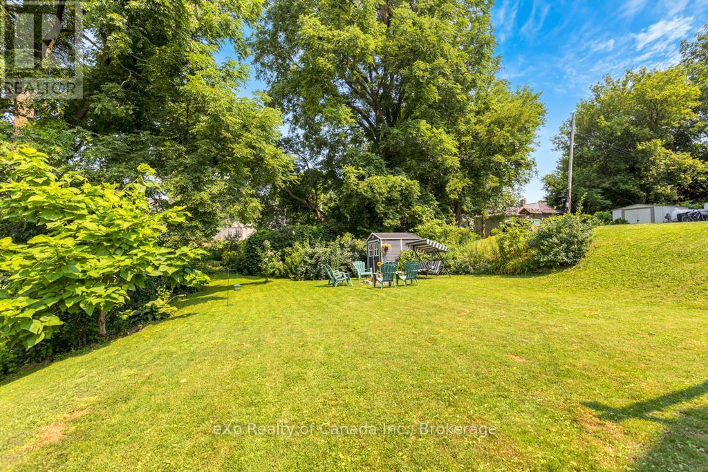 9 Oakwood Avenue, Norfolk, Ontario  N3Y 1H4 - Photo 7 - X12406098