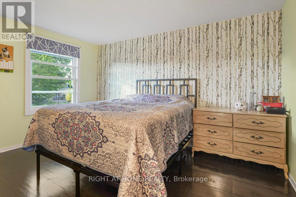 146 Greendale Crescent, Kitchener, Ontario  N2A 2R6 - Photo 16 - X12404043