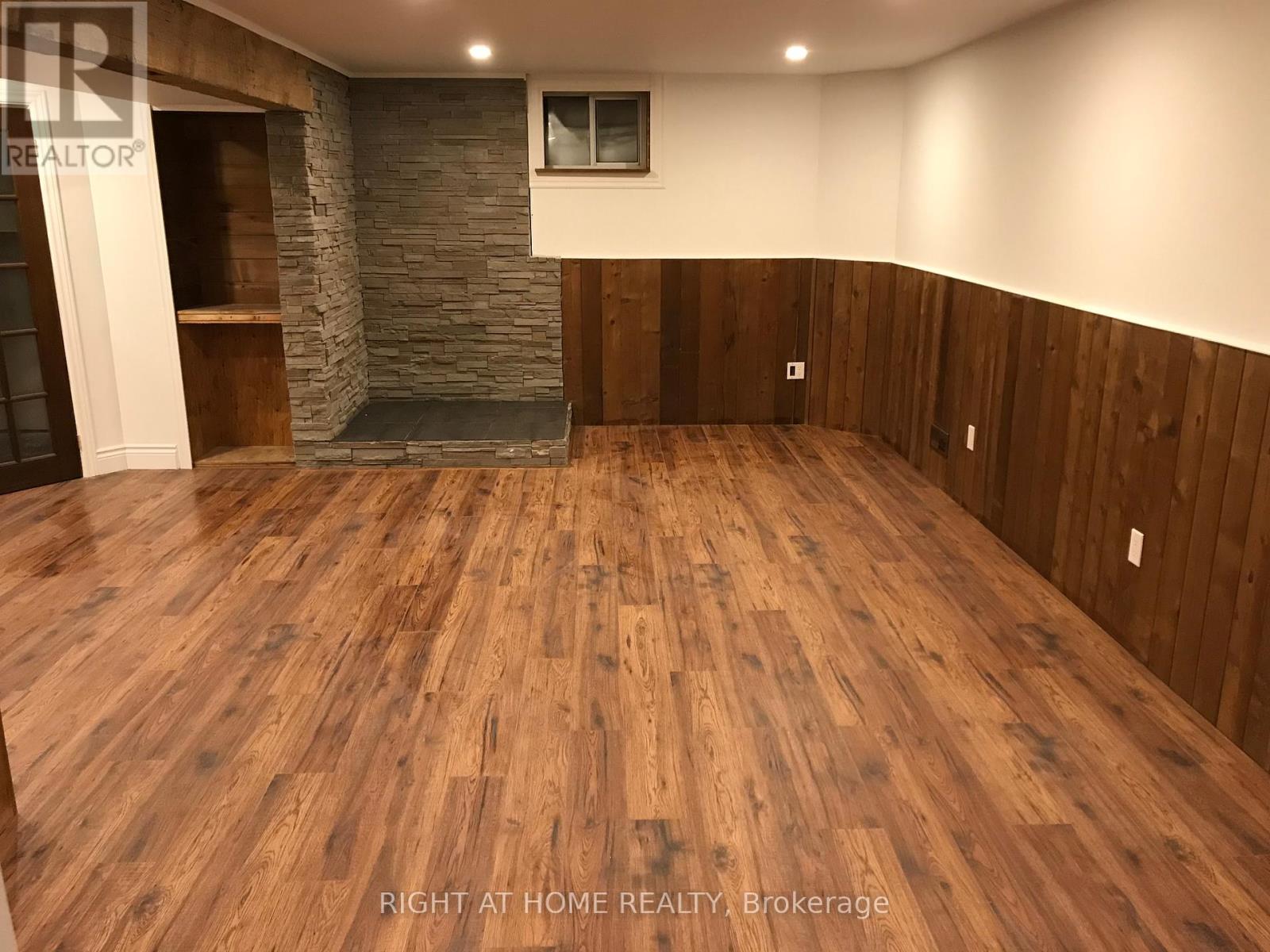 220 King Street, Kawartha Lakes, Ontario  K0M 2T0 - Photo 17 - X12405841