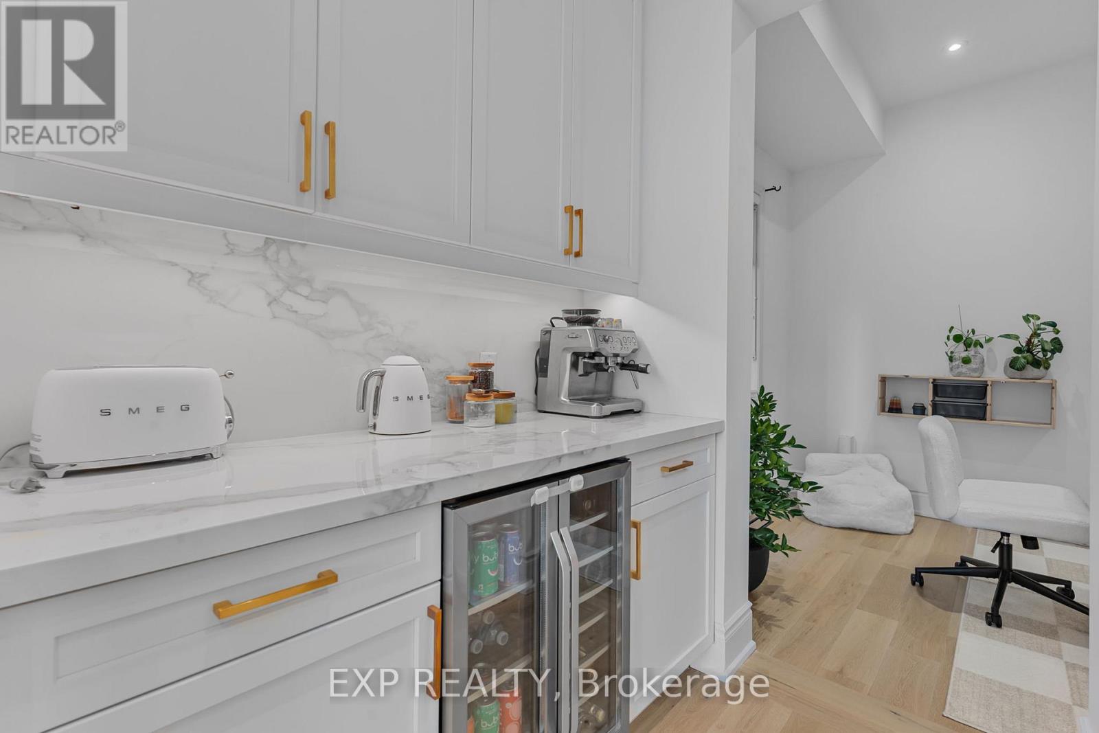 3978 Highland Park Drive, Lincoln (Beamsville), Ontario  L3J 0T1 - Photo 23 - X12405858