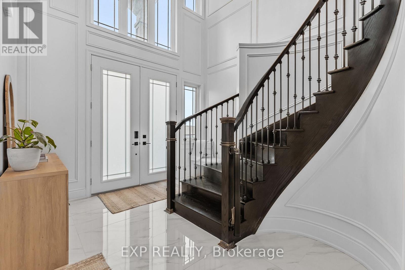 3978 Highland Park Drive, Lincoln (Beamsville), Ontario  L3J 0T1 - Photo 3 - X12405858
