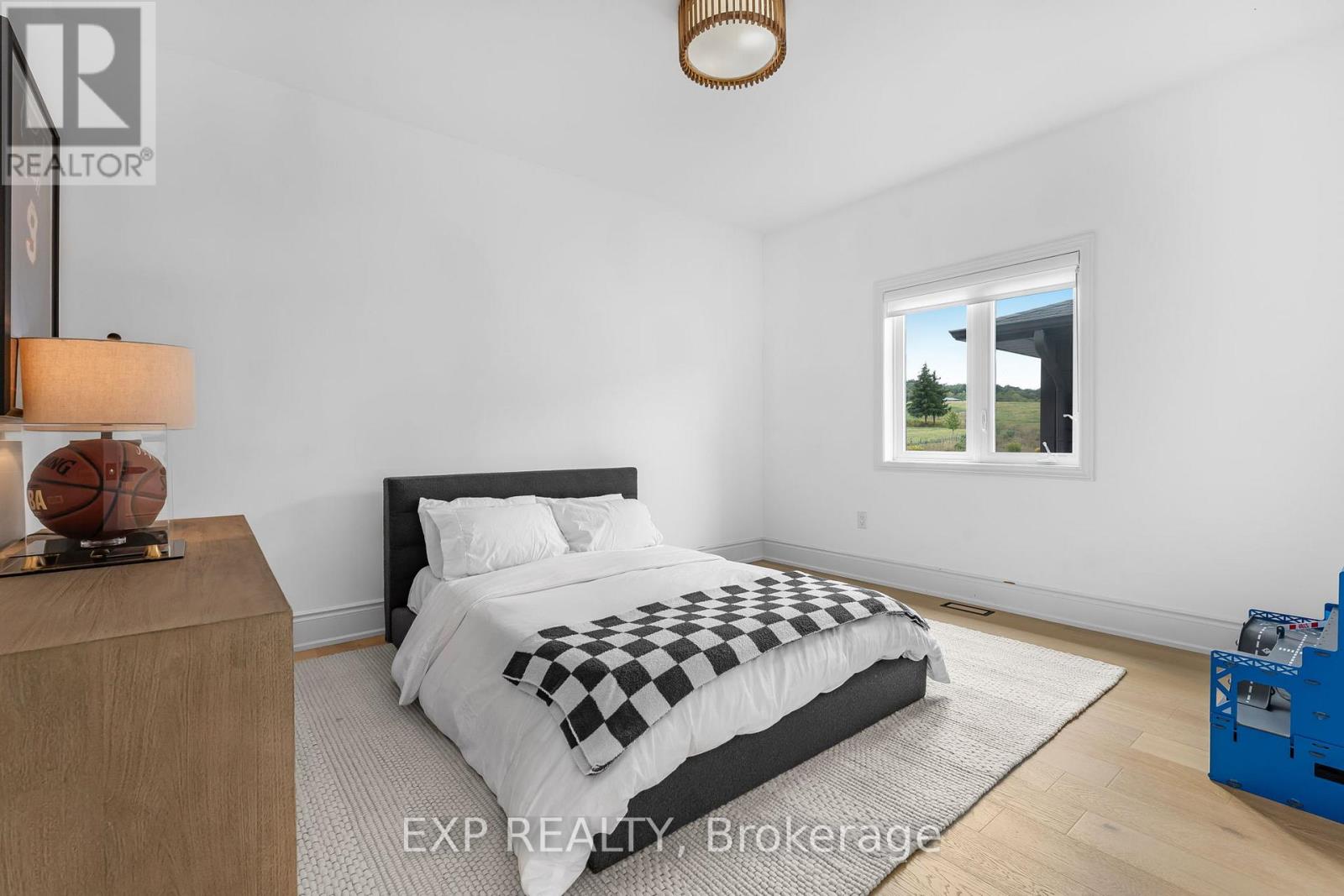 3978 Highland Park Drive, Lincoln (Beamsville), Ontario  L3J 0T1 - Photo 38 - X12405858
