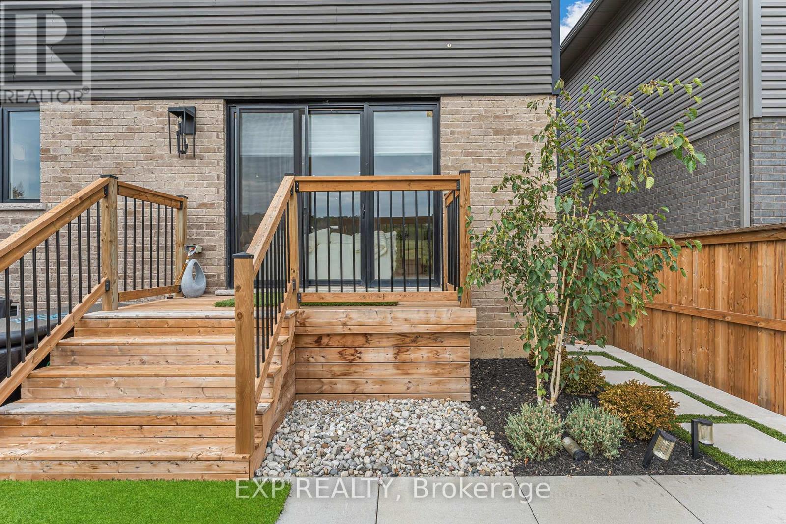 3978 Highland Park Drive, Lincoln (Beamsville), Ontario  L3J 0T1 - Photo 48 - X12405858