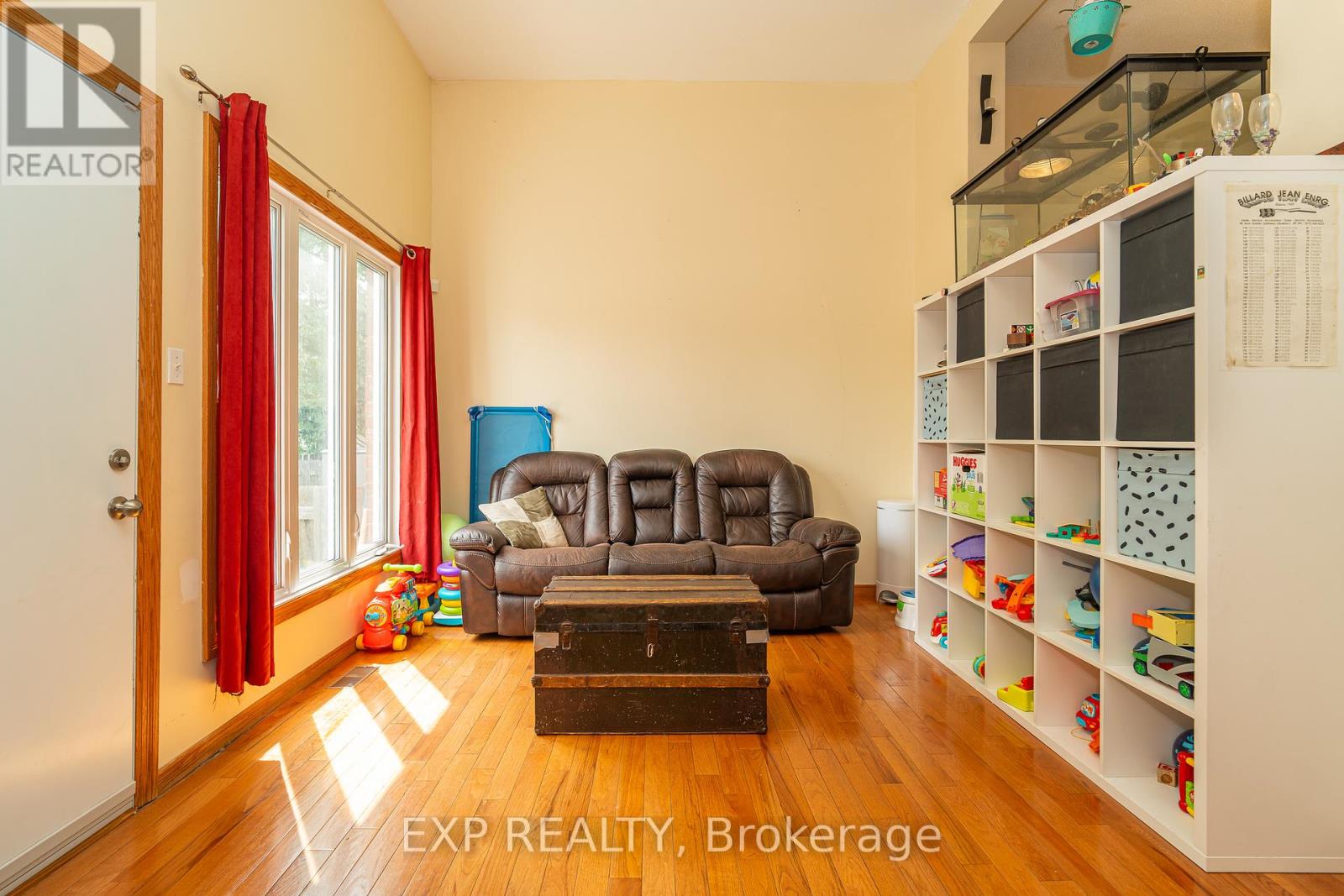 40 - 2296 Orient Park Drive, Ottawa, Ontario  K1B 4N6 - Photo 4 - X12398258