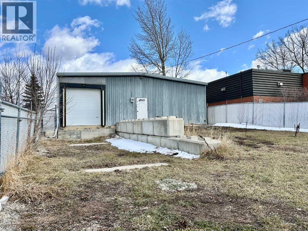 125 2 Avenue Se, Three Hills, Alberta  T0M 2A0 - Photo 8 - A2208329