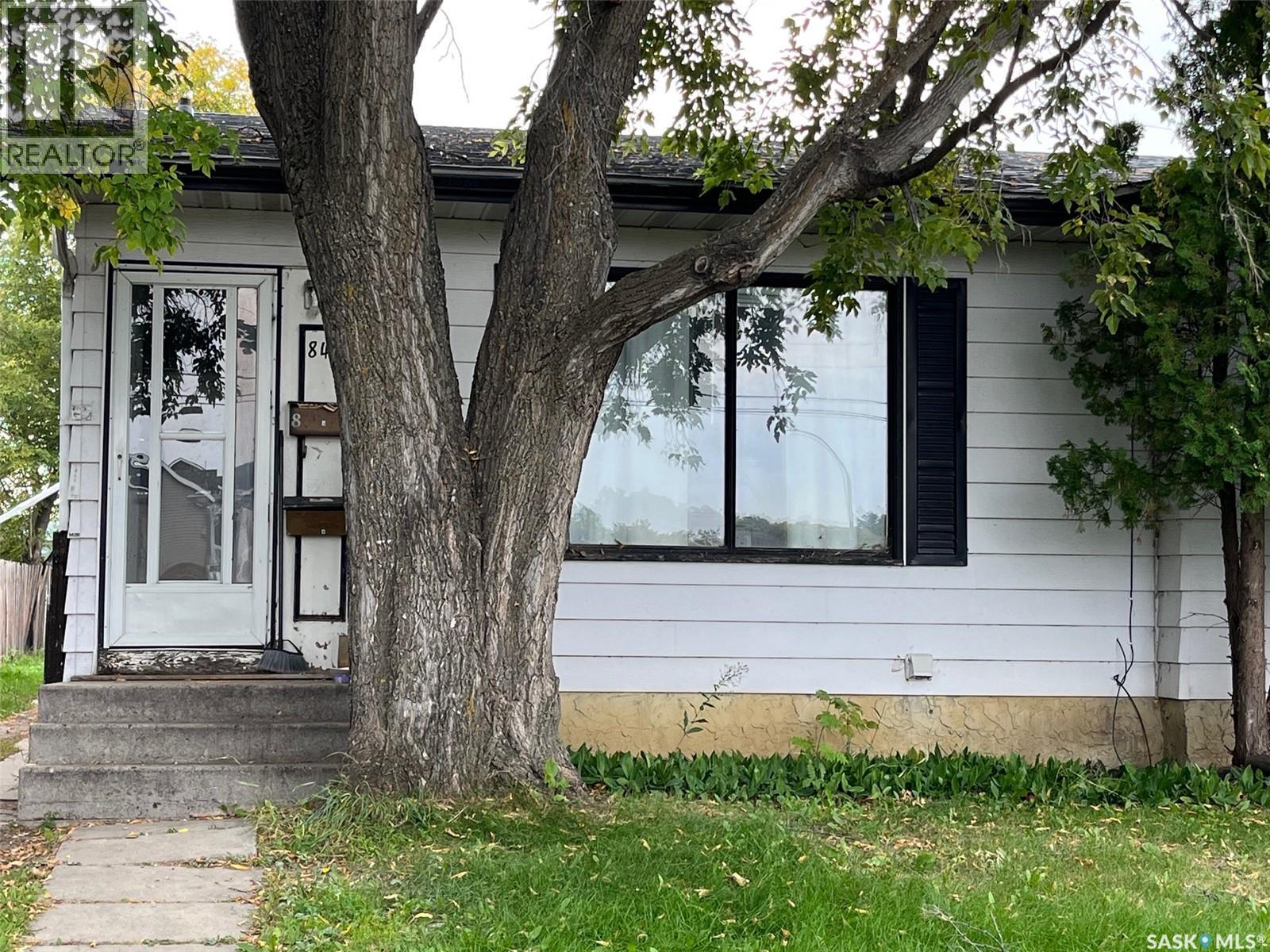 843 7th Street E, Prince Albert, Saskatchewan  S6V 6T3 - Photo 4 - SK018472