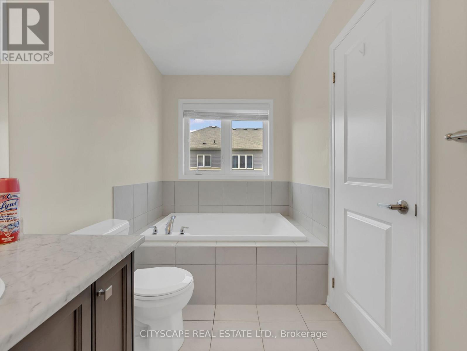 7725 Shagbark Avenue, Niagara Falls, Ontario  L2H 3R9 - Photo 17 - X12369378