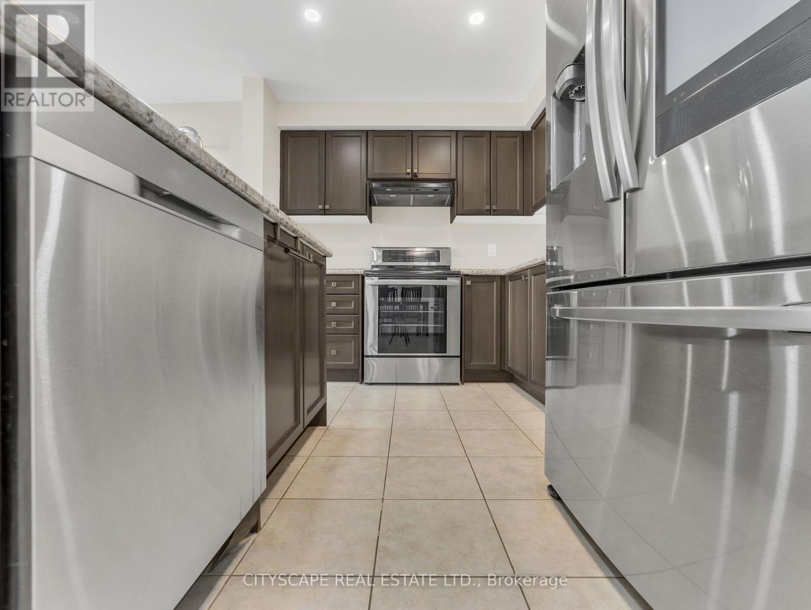 7725 Shagbark Avenue, Niagara Falls, Ontario  L2H 3R9 - Photo 6 - X12369378
