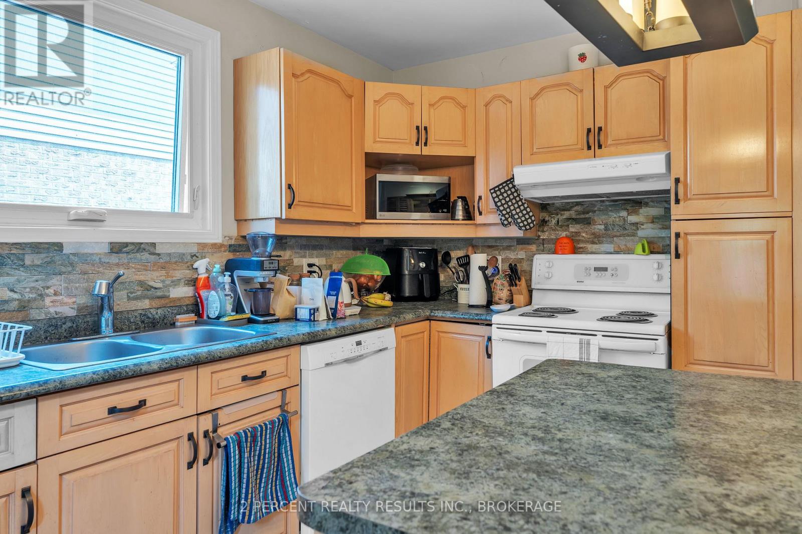 809 Muirfield Crescent, Kingston, Ontario  K7M 8G2 - Photo 14 - X12406197