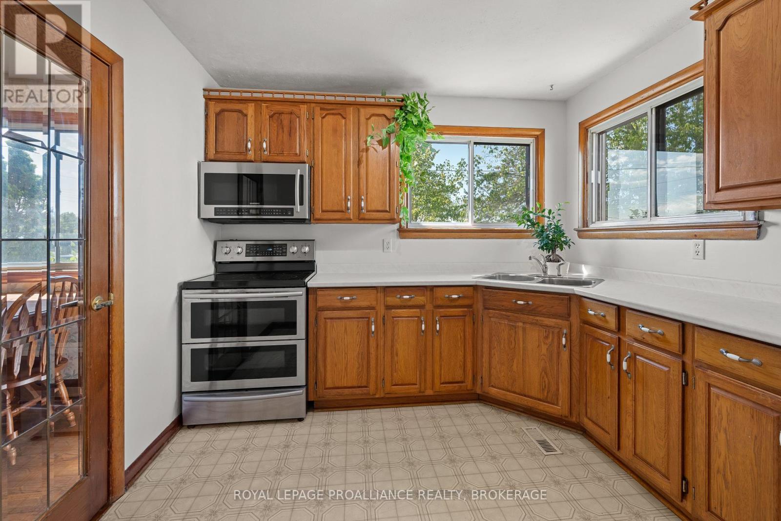 4835 County Road 2, Loyalist, Ontario  K0H 2H0 - Photo 12 - X12406205