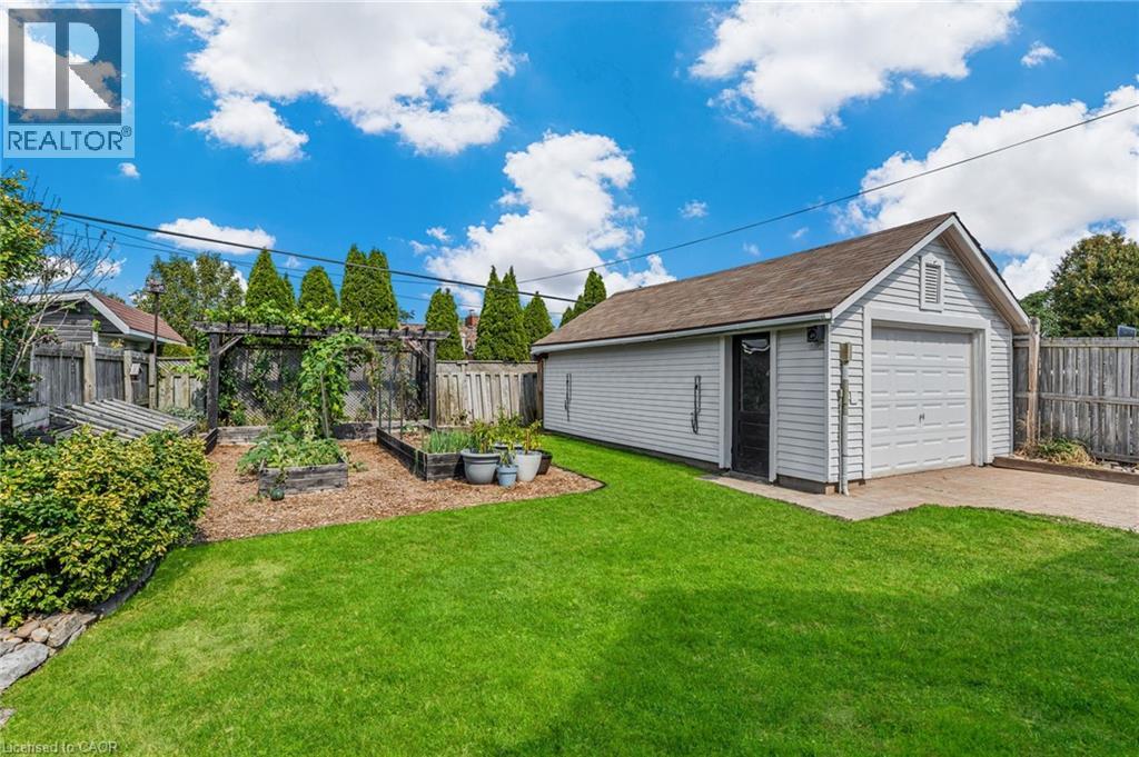 246 Bowen Road, Fort Erie, Ontario  L2A 2Y8 - Photo 4 - 40762386