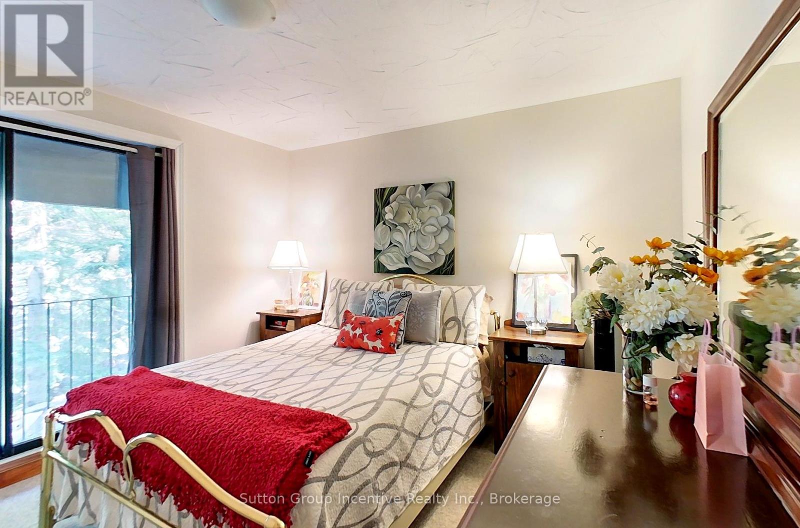 187 Arlberg Crescent, Blue Mountains, Ontario  L9Y 0M1 - Photo 19 - X12406134