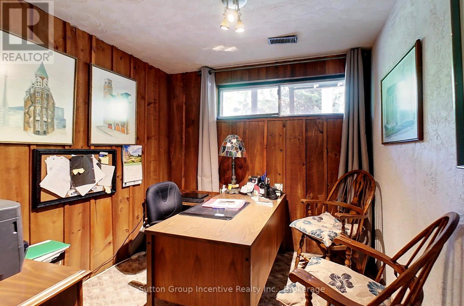 187 Arlberg Crescent, Blue Mountains, Ontario  L9Y 0M1 - Photo 27 - X12406134