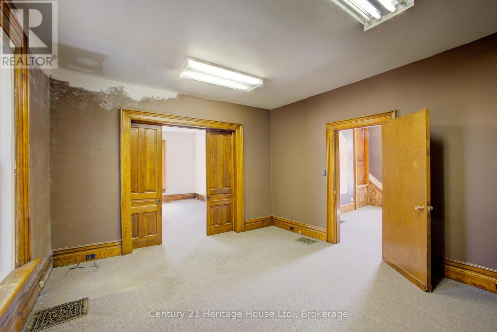 150 Mill Street, West Grey, Ontario  N0G 1R0 - Photo 11 - X12406166