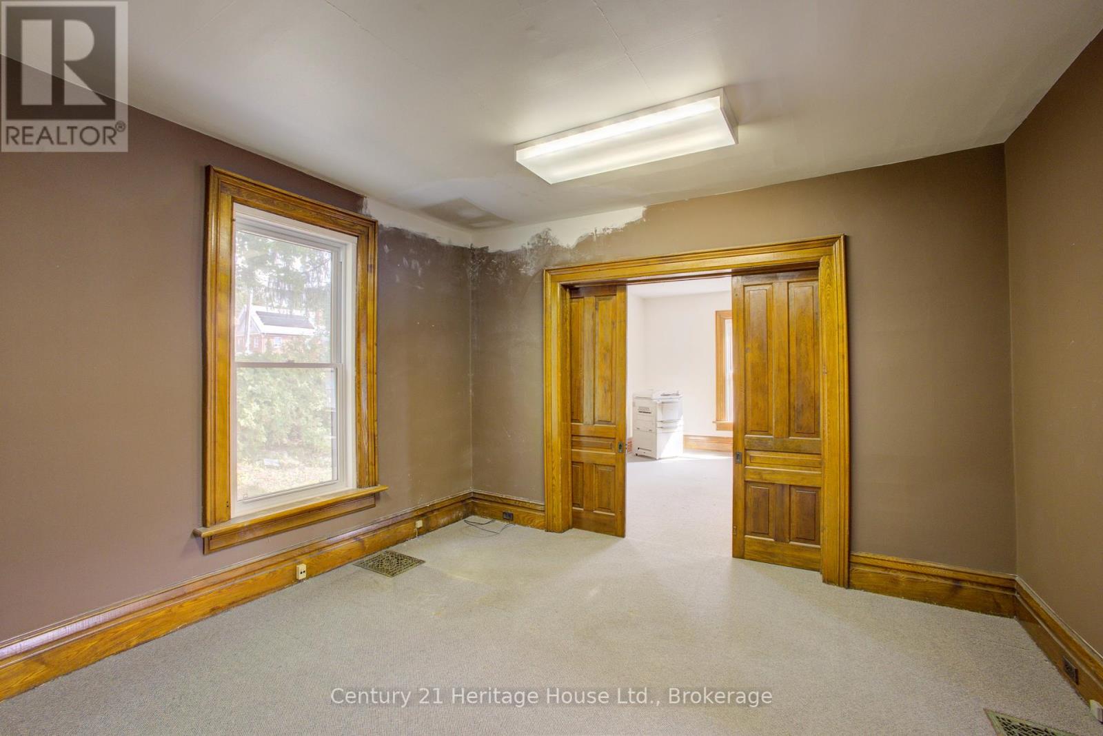 150 Mill Street, West Grey, Ontario  N0G 1R0 - Photo 12 - X12406166
