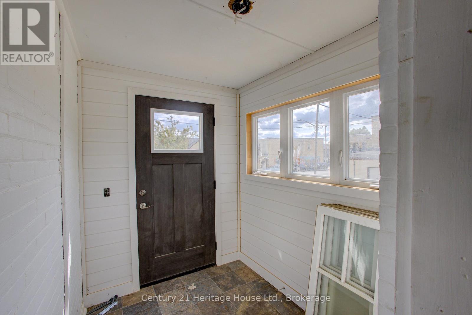 150 Mill Street, West Grey, Ontario  N0G 1R0 - Photo 18 - X12406166