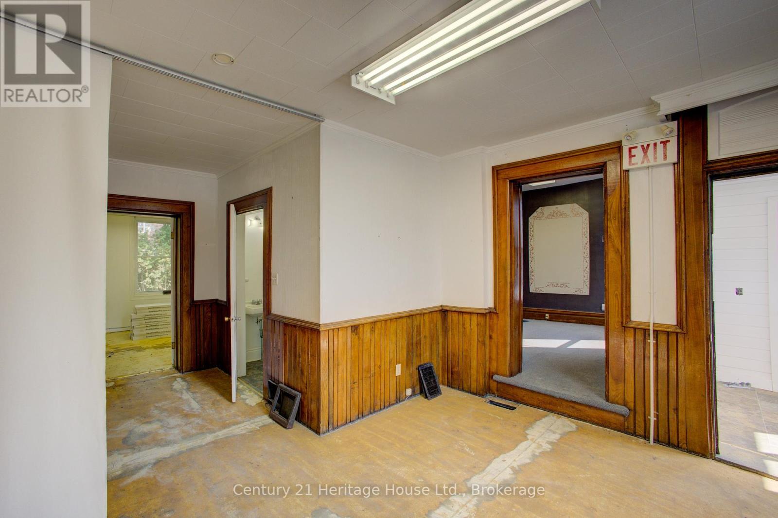 150 Mill Street, West Grey, Ontario  N0G 1R0 - Photo 20 - X12406166