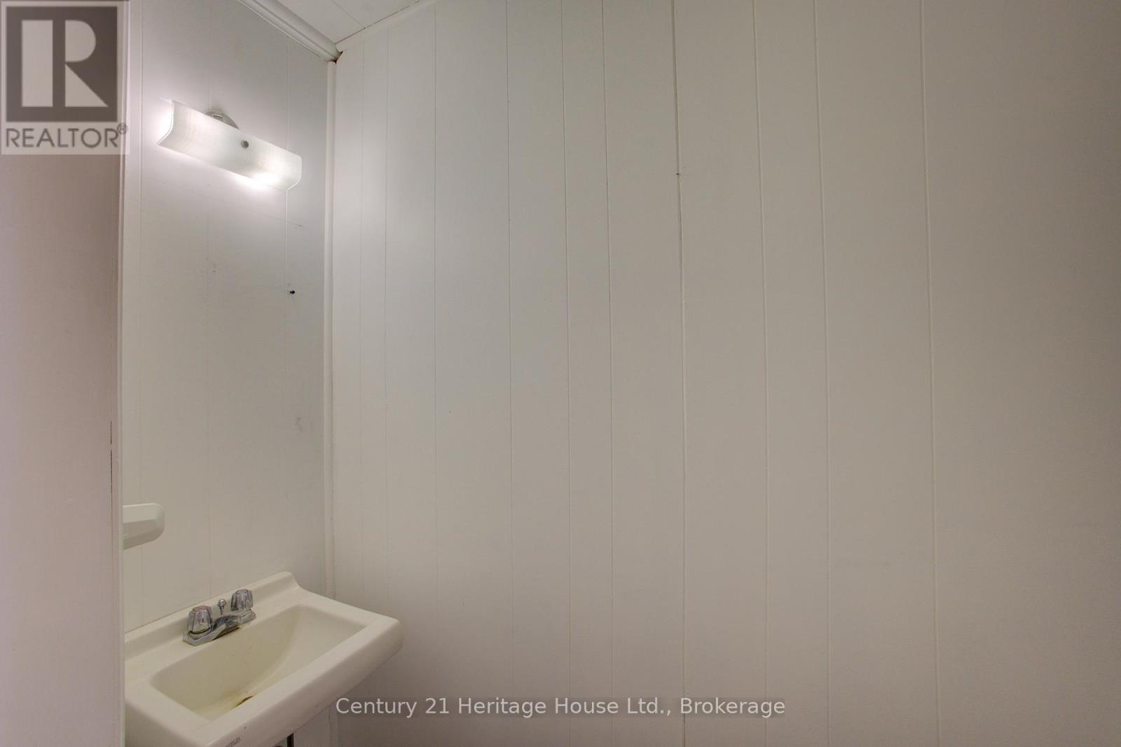 150 Mill Street, West Grey, Ontario  N0G 1R0 - Photo 24 - X12406166