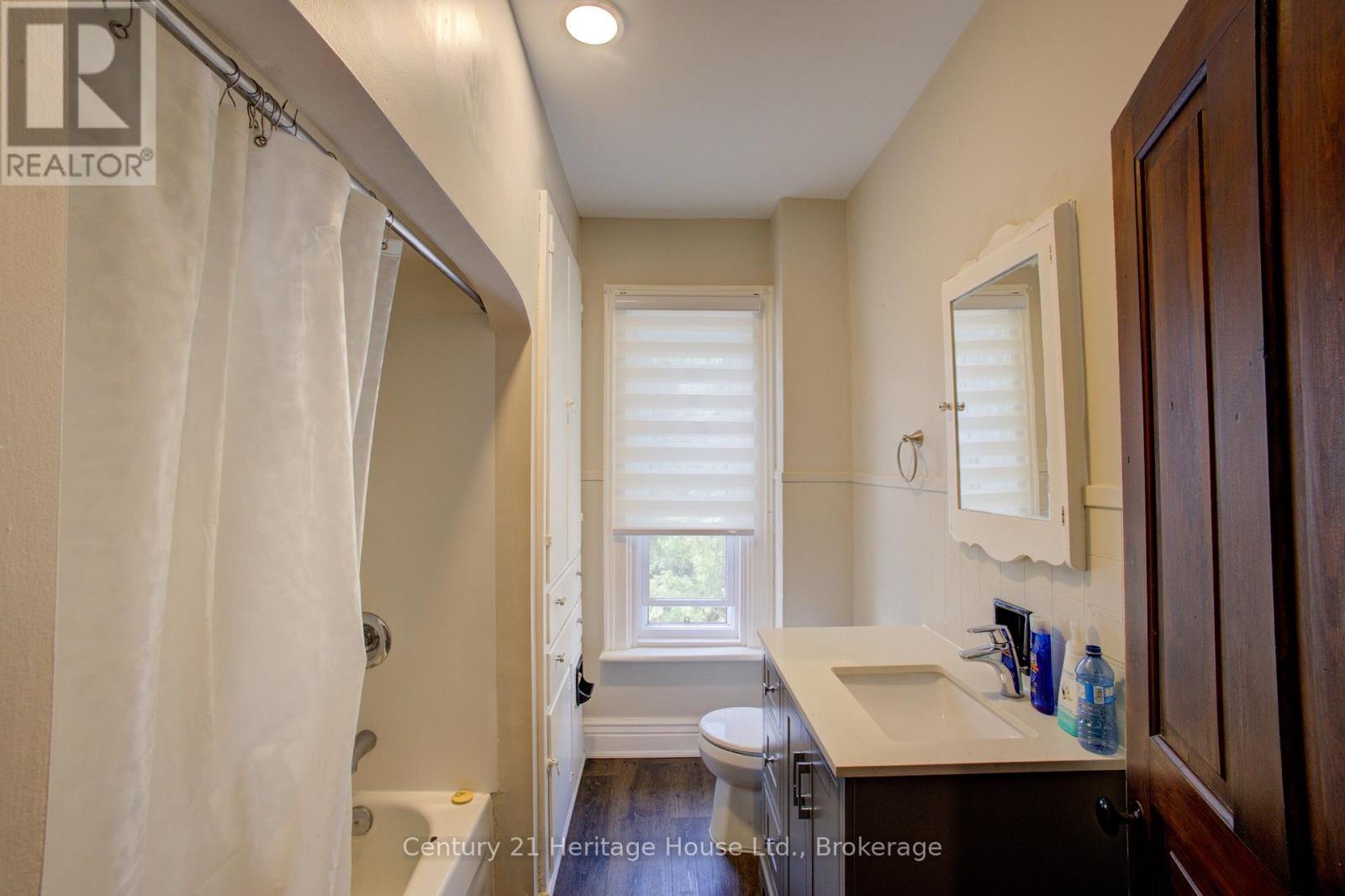 150 Mill Street, West Grey, Ontario  N0G 1R0 - Photo 28 - X12406166