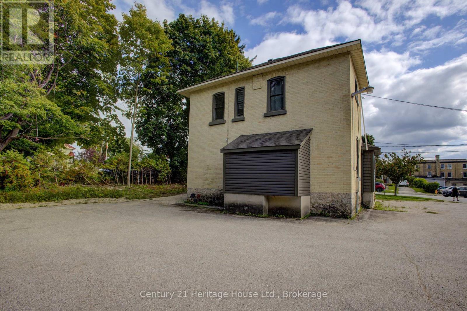 150 Mill Street, West Grey, Ontario  N0G 1R0 - Photo 42 - X12406166
