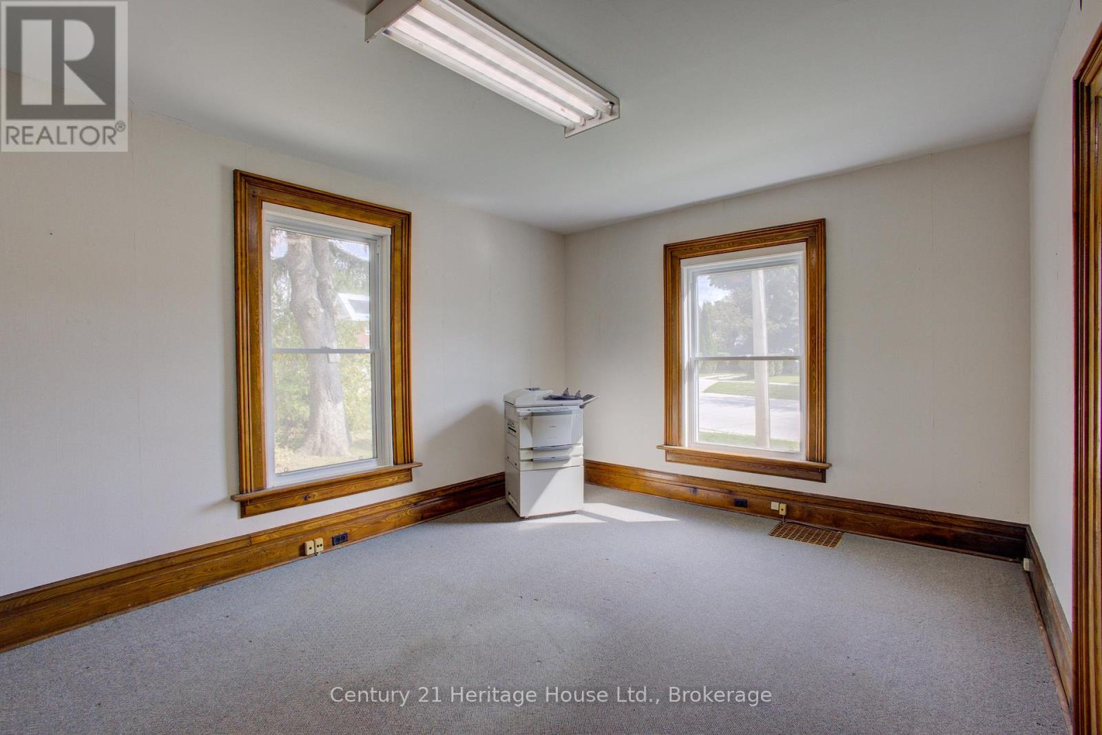 150 Mill Street, West Grey, Ontario  N0G 1R0 - Photo 7 - X12406166