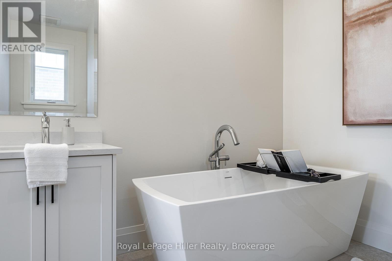 25 Avery Place, Perth East, Ontario  N0K 1M0 - Photo 36 - X12406202