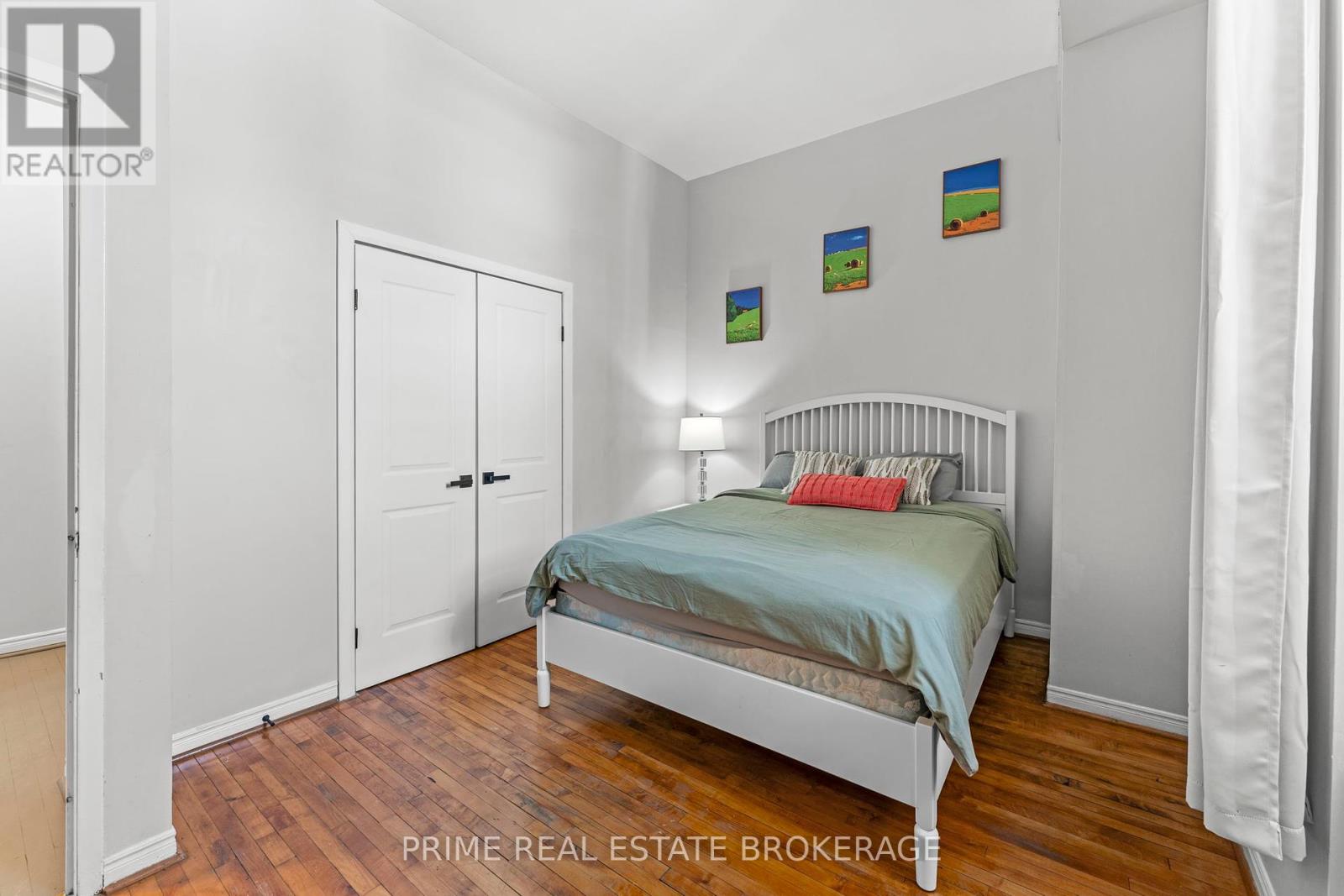 Unit 4 - 366 Richmond Street, London East, Ontario  N6A 3C7 - Photo 14 - X12406142