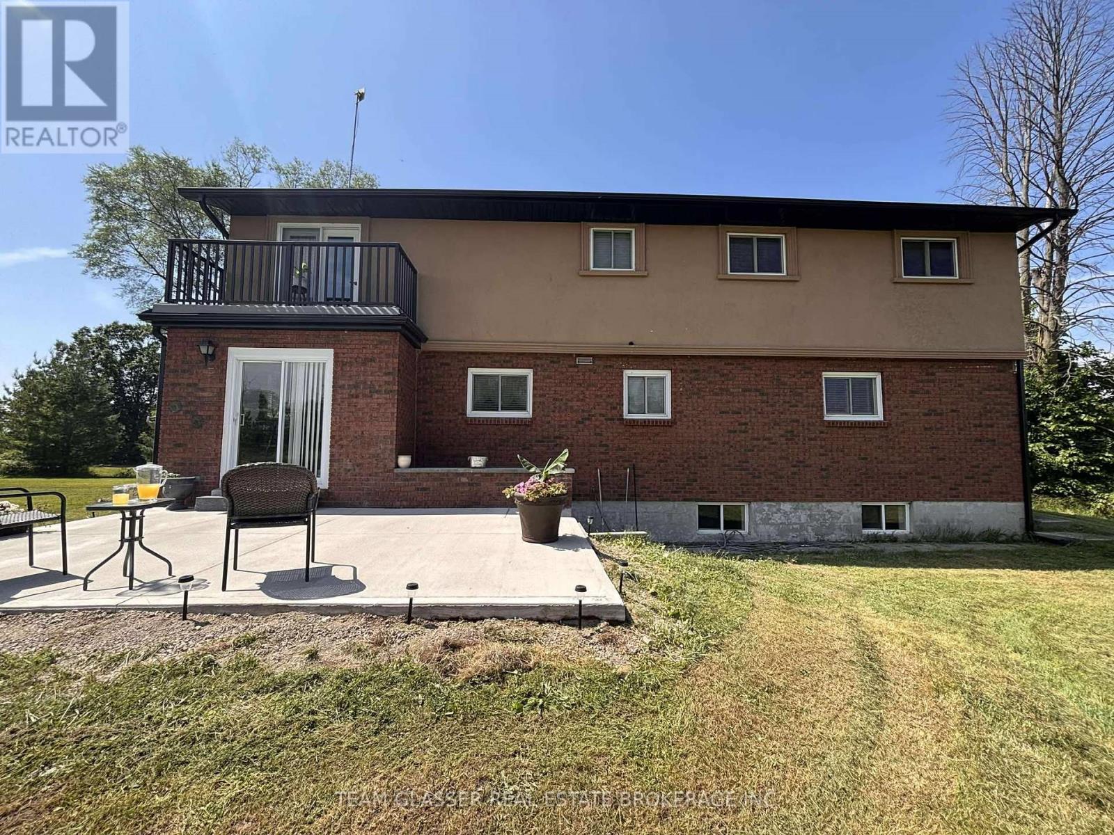 6571 Carroll Drive, Southwest Middlesex, Ontario  N0L 1T0 - Photo 9 - X12406171