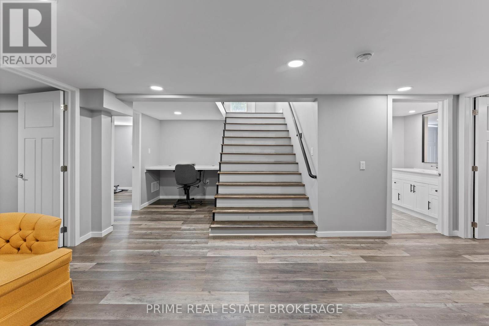 28346 Centre Road, Strathroy-Caradoc, Ontario  N7G 3C4 - Photo 19 - X12406200